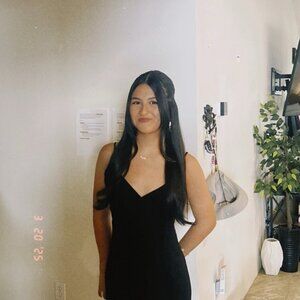 meet your posher, Lyvia